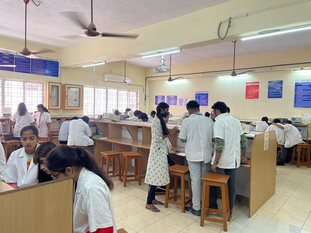 PCB Assembly And Functional Testing Lab
